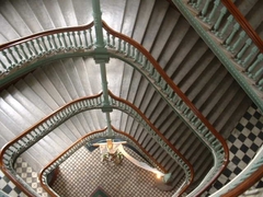 Grand escalier du Pavillon Jean-Olivier-Briand (1882) Crédits photo : Hermann Giguère Grand escalier du Pavillon Jean-Olivier-Briand (1882) Crédits photo : Hermann Giguère
